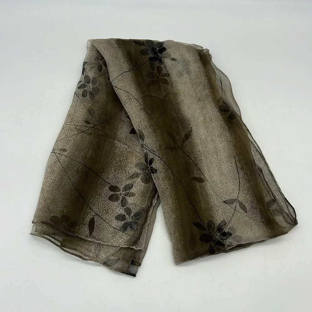 100% Silk Unbranded Floral Pattern Scarf Brown Black